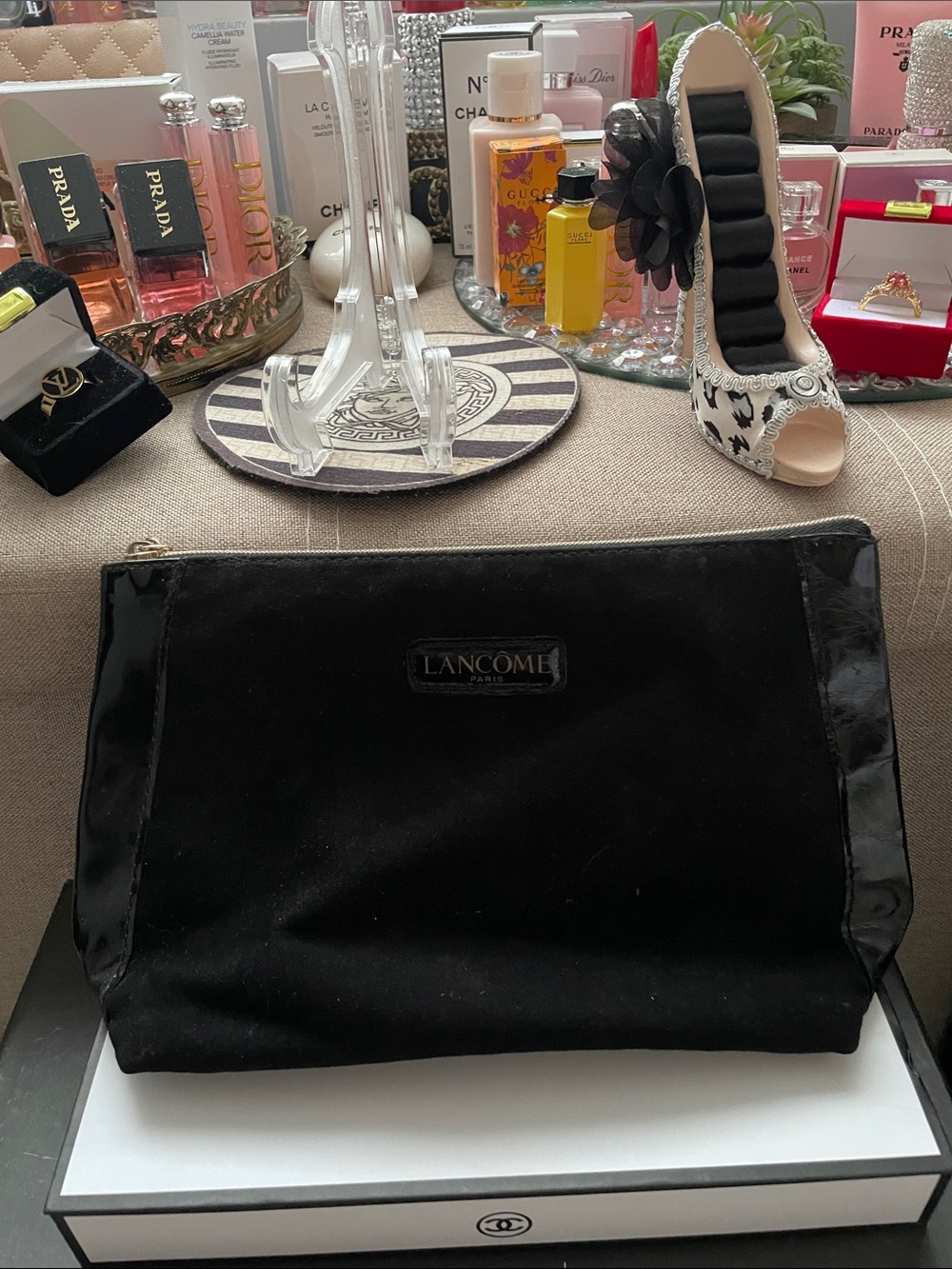 ✨Lancôme Black Cosmetic Zip Pouch✨Preloved
